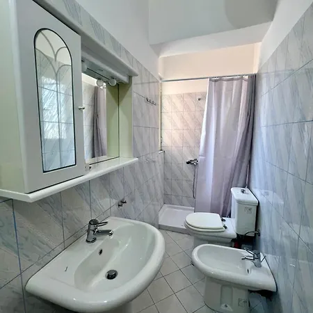 Apartment Kean Lungomare