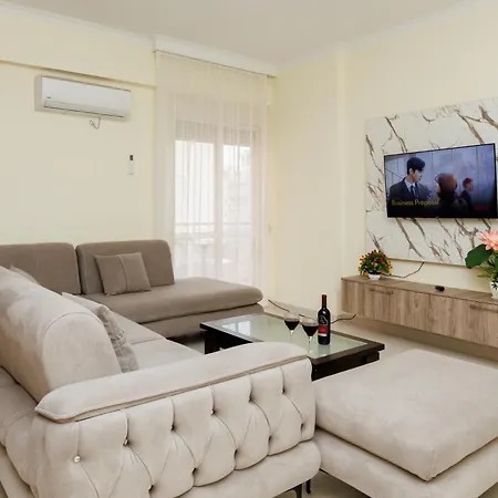 Kean Lungomare * Vlorë