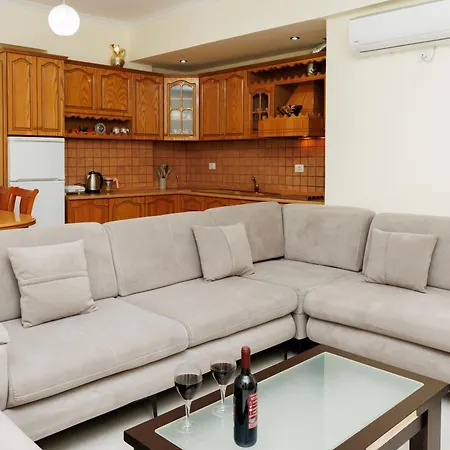 Kean Lungomare Appartamento Vlorë